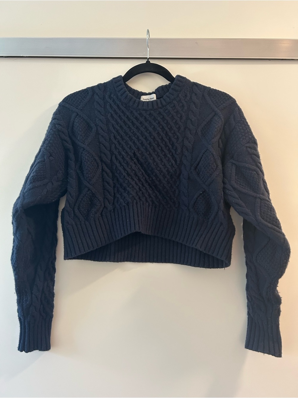 Aritzia Sunday Best cropped sweater